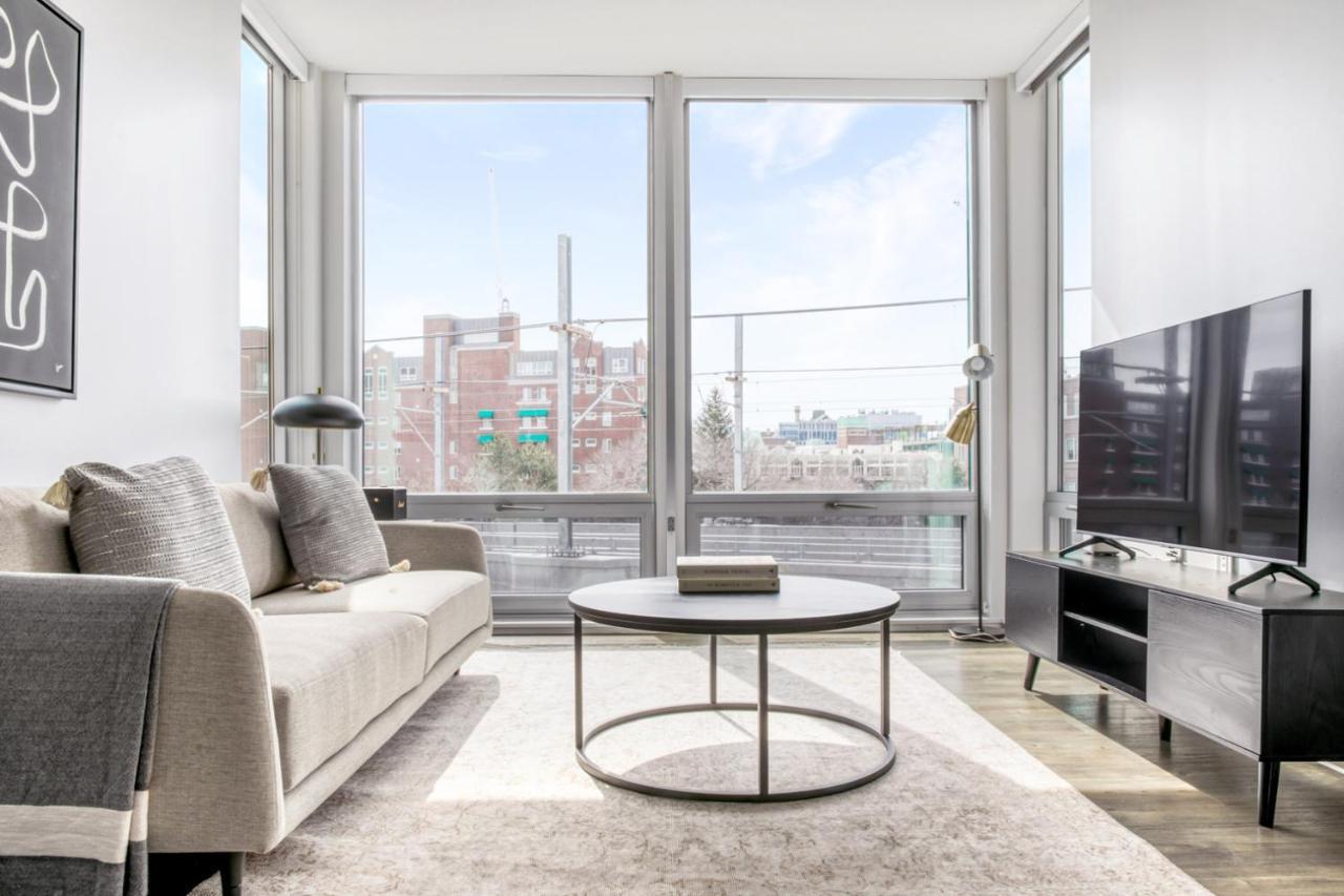 E Cambridge 2br W Gym Wd Nr Lechmere T Bos-636 *