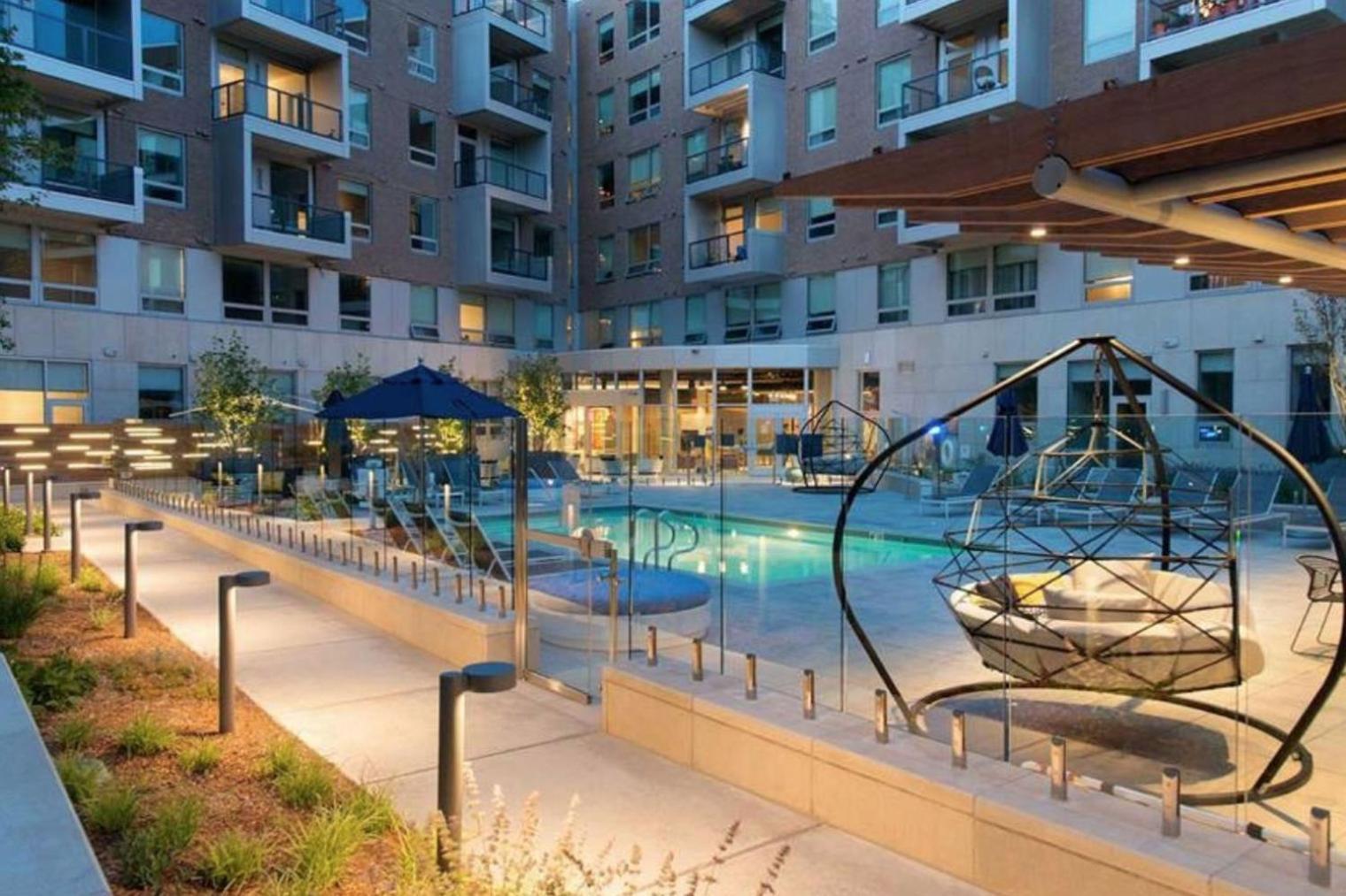 Apartment E Cambridge 2br W Gym Wd Nr Lechmere T Bos-636 Boston